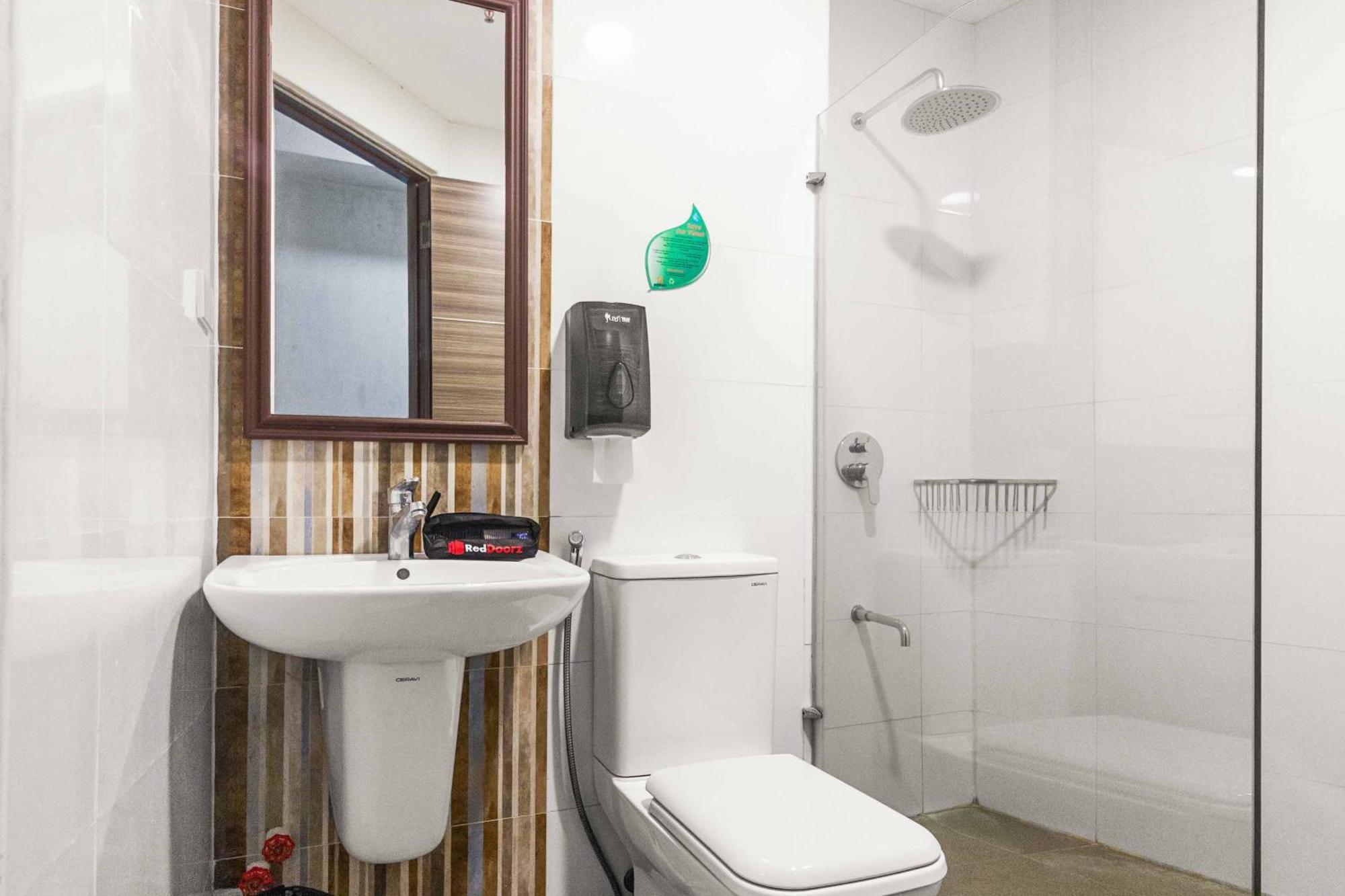 Reddoorz Plus @ Jones Avenue Cebu Eksteriør bilde
